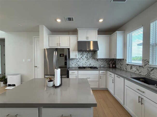 Building Photo - 437 Leeward Pass