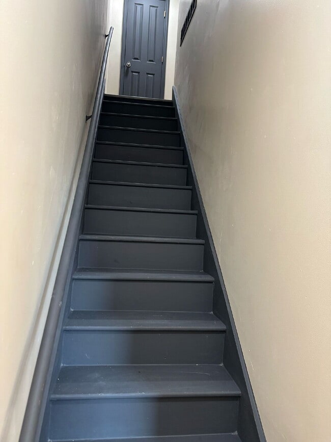 Building Photo - For Rent: Renovated 2-Story Townhouse in M...