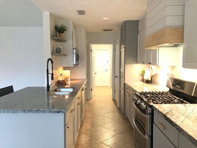 Building Photo - 11511 Kirkvalley Dr