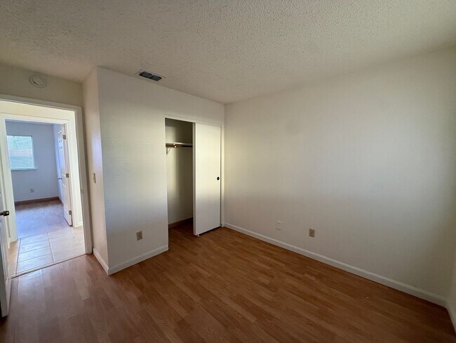 Building Photo - 67 Hermes Cir