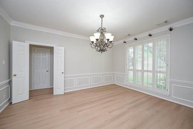 Building Photo - 22511 Bridgehaven Dr