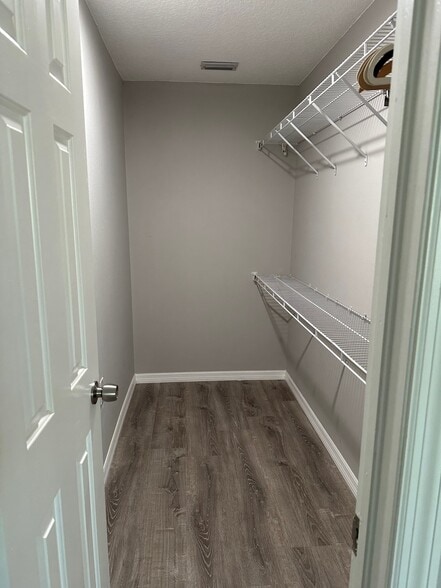 Building Photo - 547 Black Lion Dr NE