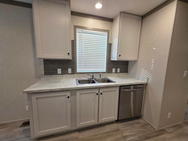 Building Photo - 175 N Michigan Ave