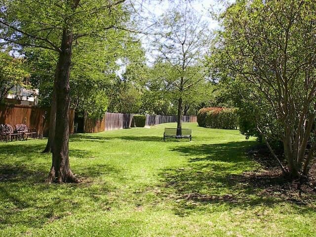 Building Photo - 2912 Country Pl Cir