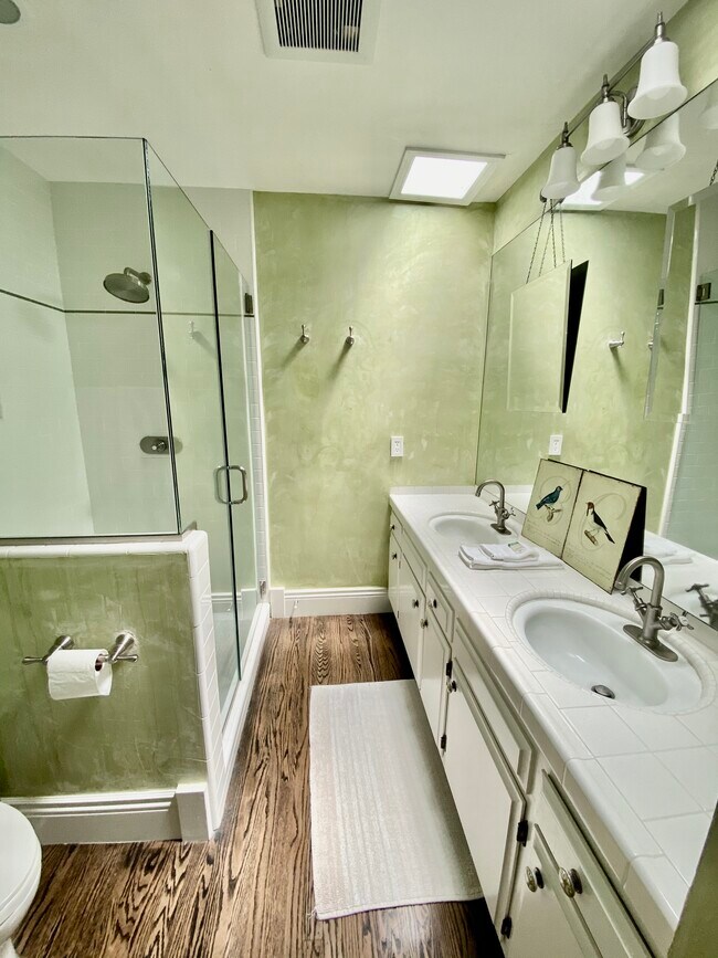 Building Photo - 3594 Silverado Trail N