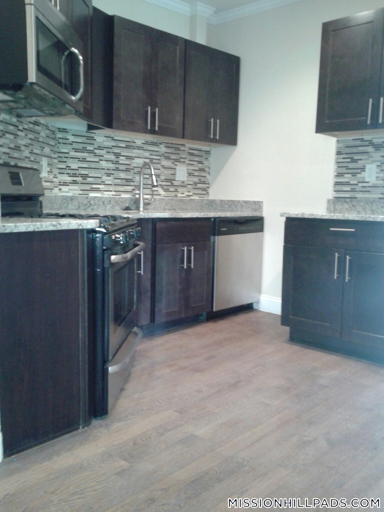 Building Photo - 2975 Washington St