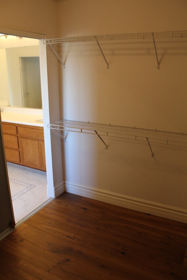 Building Photo - 35703 Date Palm St