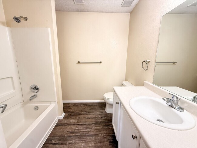 Building Photo - Mirabella Home!