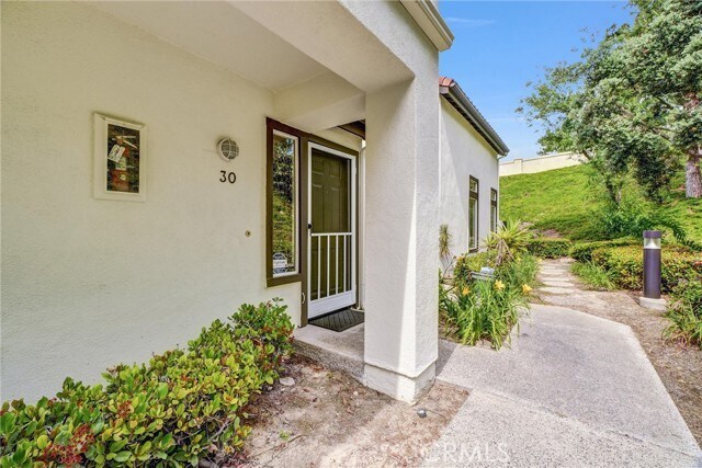 Building Photo - 30 Flamingo Ct