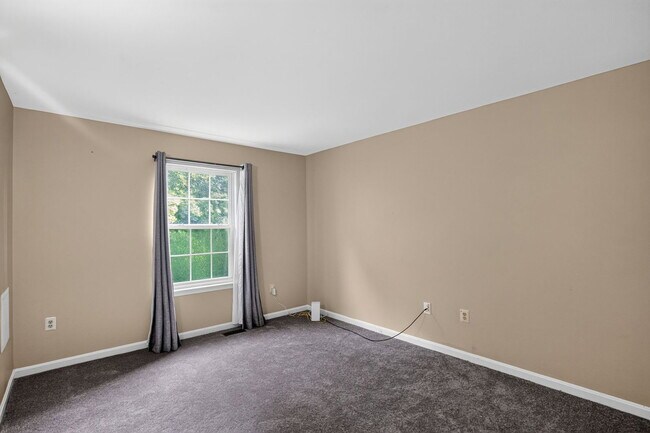 Building Photo - 11813 Murre Ct