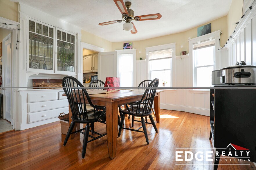 Building Photo - 9 Glenley Ter