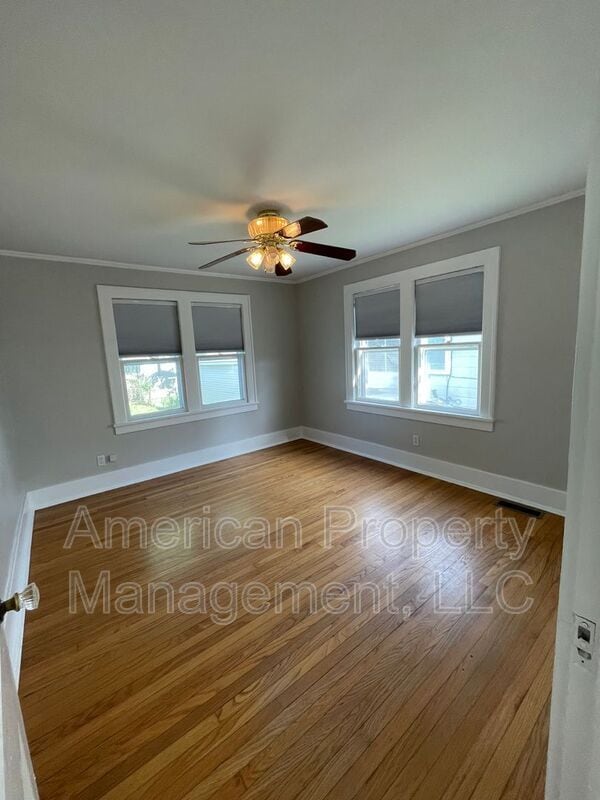 Building Photo - 1227 S College Ave