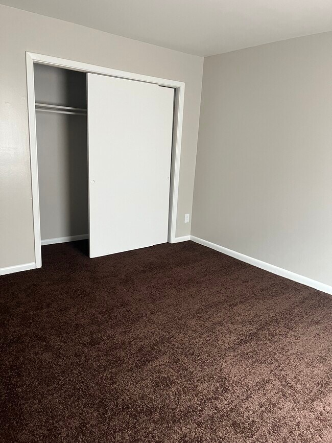 Building Photo - 2811 North O.Henry Boulevard