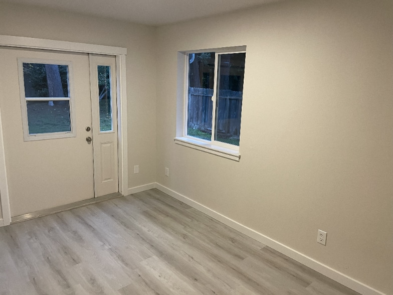 Building Photo - 3615 Britzman Loop