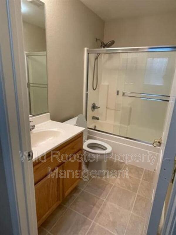 Building Photo - 10165 Sorenstam Dr