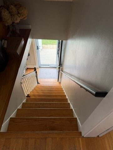 Building Photo - 28 Londonderry Rd