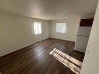 Building Photo - 1308 Court St