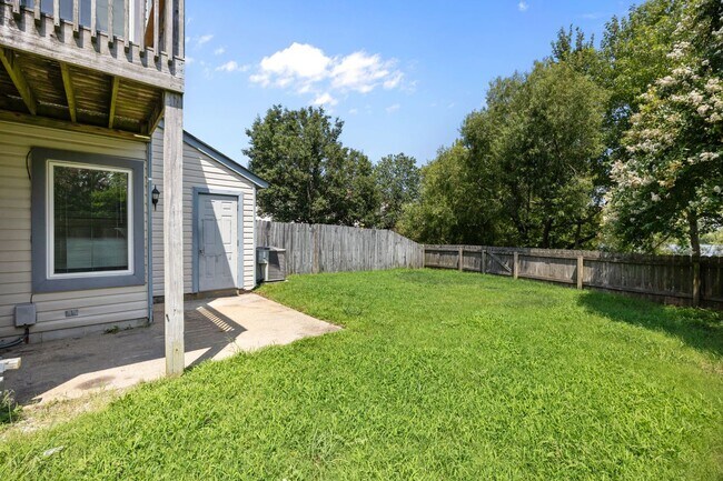 Building Photo - 1559 Sword Dancer Dr