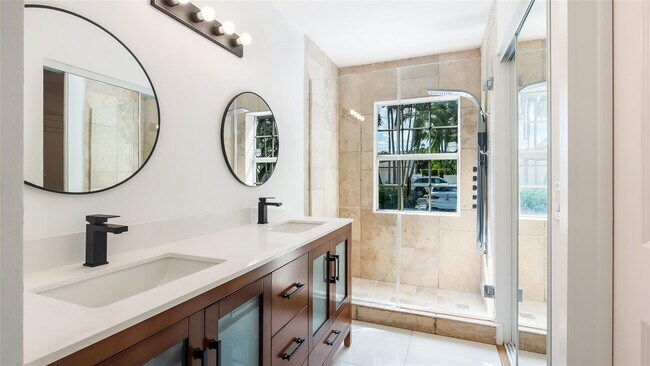 Building Photo - 1811 SW 124th Way