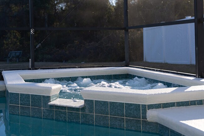 Building Photo - 453 Scrub Jay Way