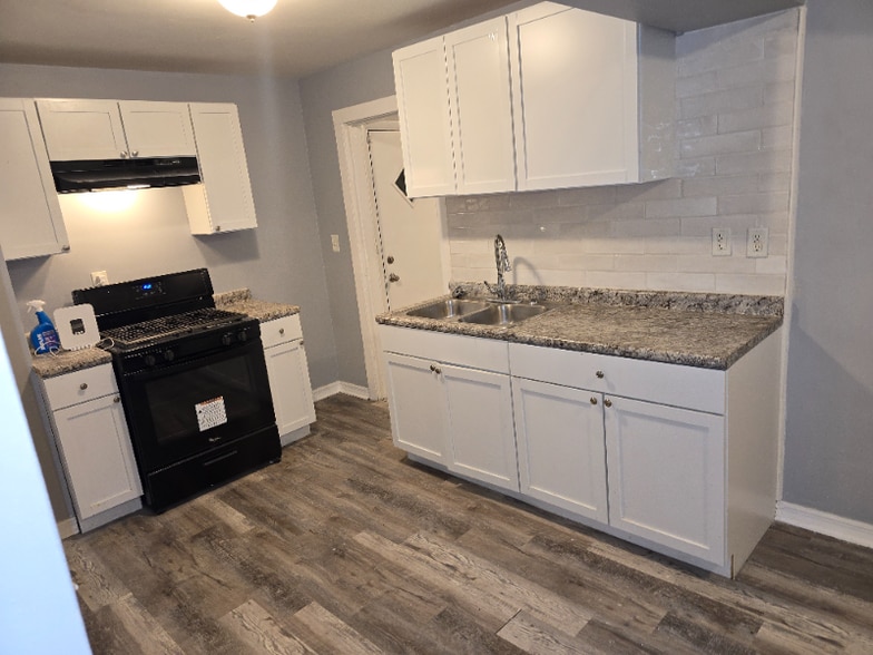 Building Photo - 146 State St