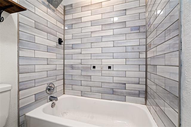 Building Photo - 812 Creekside Dr