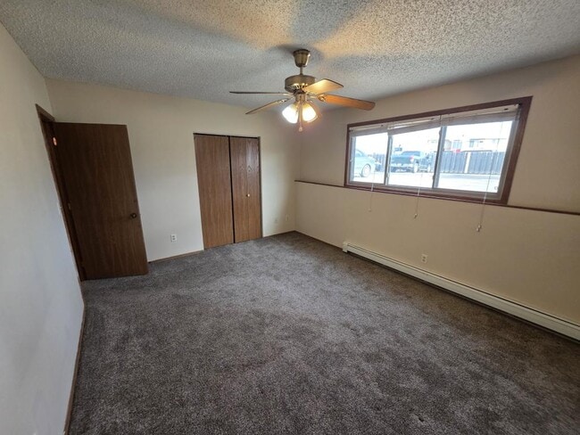 Building Photo - 1112 Portland Dr