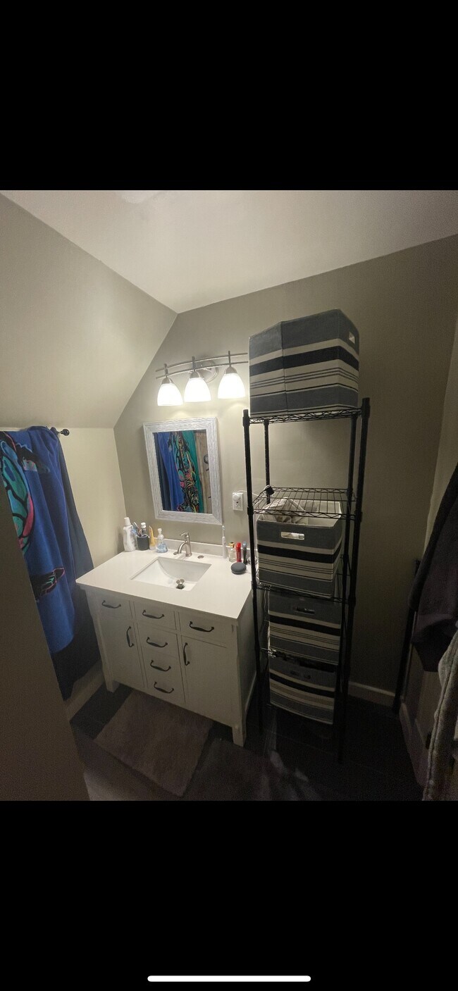 Building Photo - 2738 Emerson Ave S