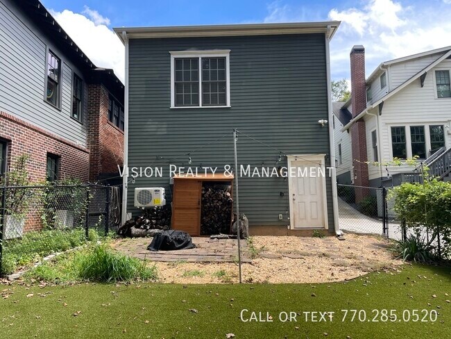 Building Photo - 356 Sinclair Ave NE