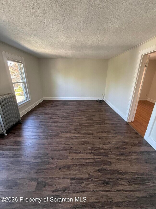 Building Photo - 1042 Taylor Ave