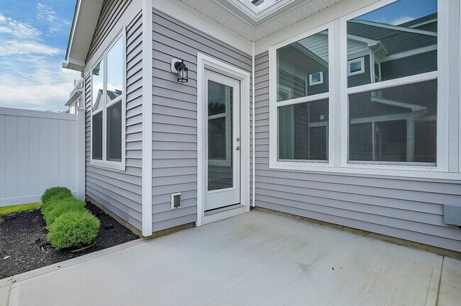 Building Photo - 6582 Wheatly Rd