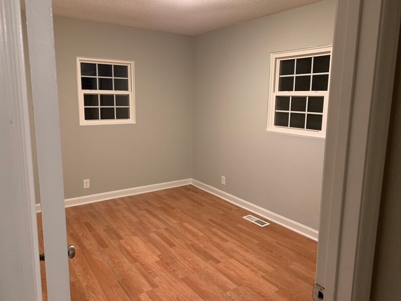 Building Photo - 629 Northway Dr