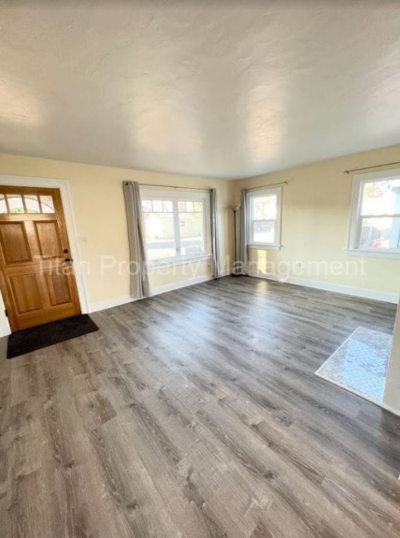 Building Photo - Charming 2-Bedroom Retreat in Portland – Cozy Living in 780 Sq Ft!