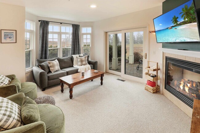 Building Photo - 43 Lafayette Rd