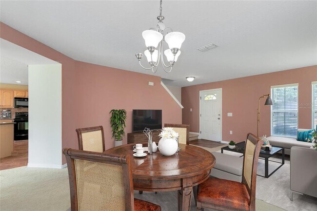 Building Photo - 337 Alfani St