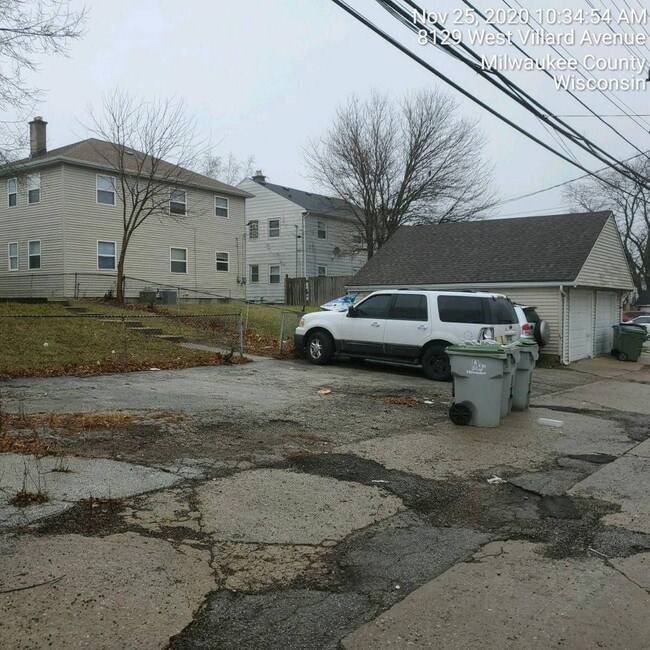 Building Photo - 8131 W Villard Ave