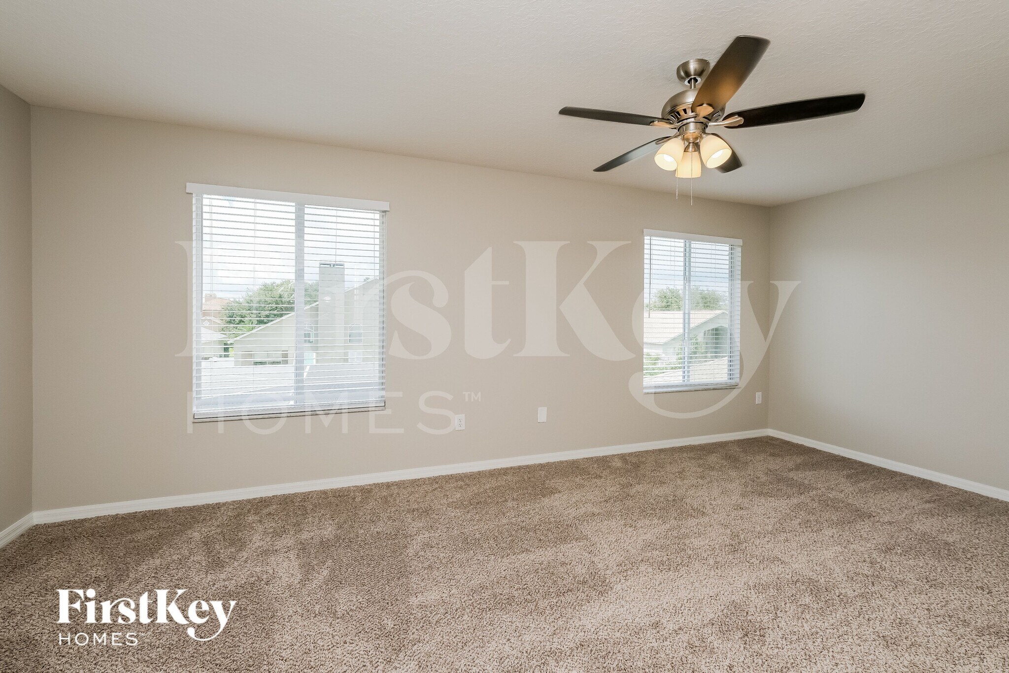 Building Photo - 4925 Woodmere Rd