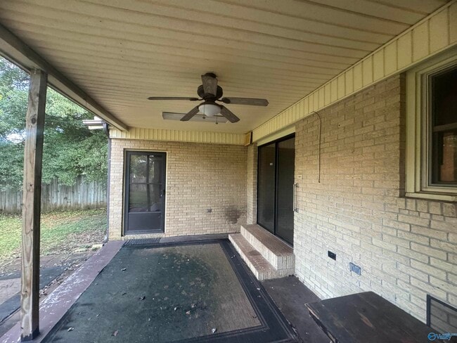 Building Photo - 3009 Fairacres Rd SW