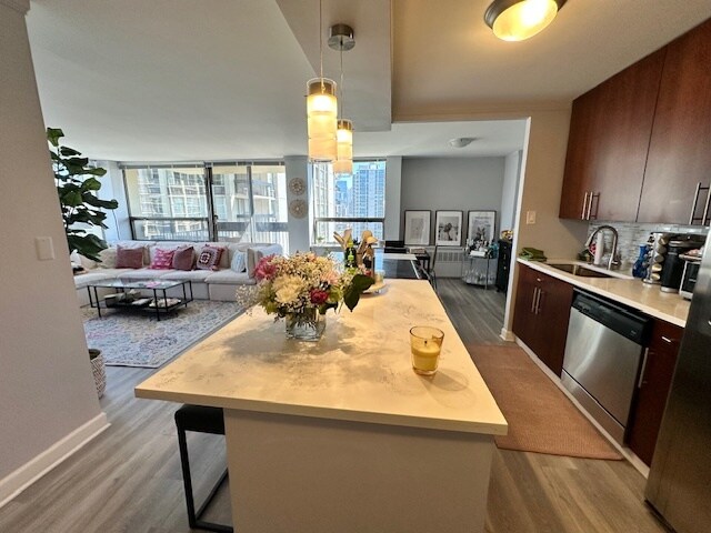 Building Photo - 1360 N Sandburg Ter