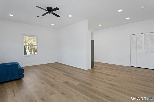 Building Photo - 70 Archer Ln