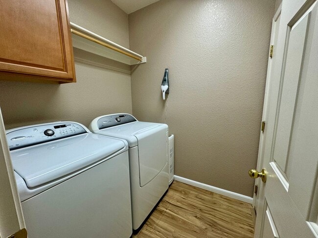 Building Photo - 9577 Fetlock Way