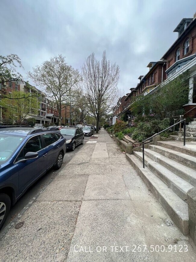 Building Photo - 236 S 45th St