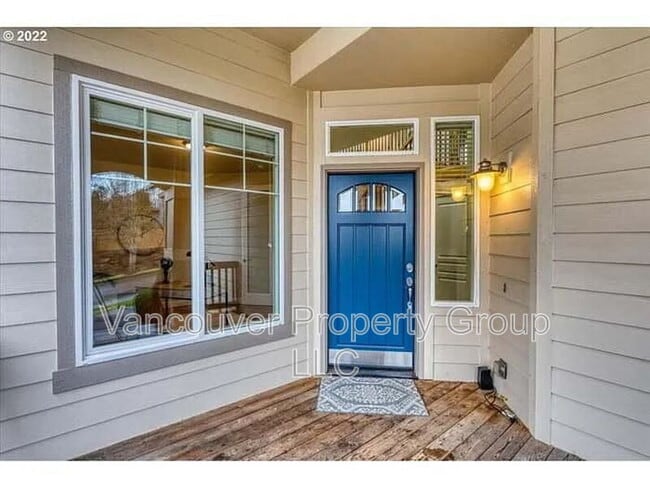 Building Photo - 2310 NE 158th Ave