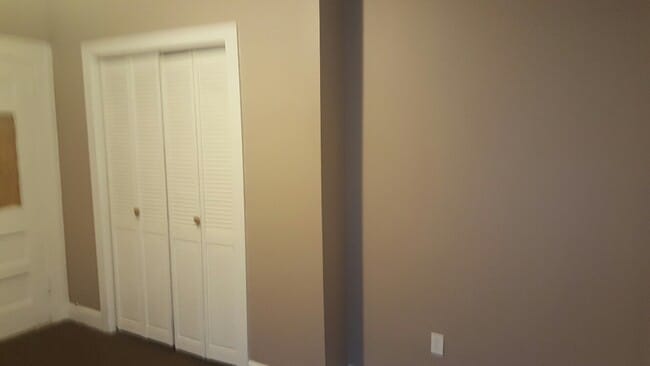 Building Photo - 1133-1135 N Main St