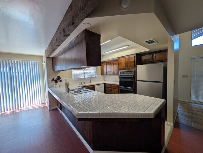 Building Photo - 2801 Hoad Ln