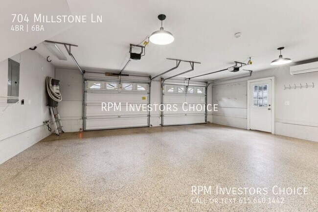 Building Photo - 704 Millstone Ln