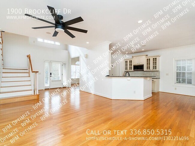 Building Photo - 1900 Brookcliff Dr