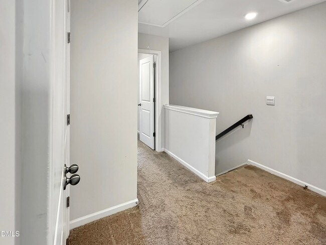 Building Photo - 1503 Gracie Ln