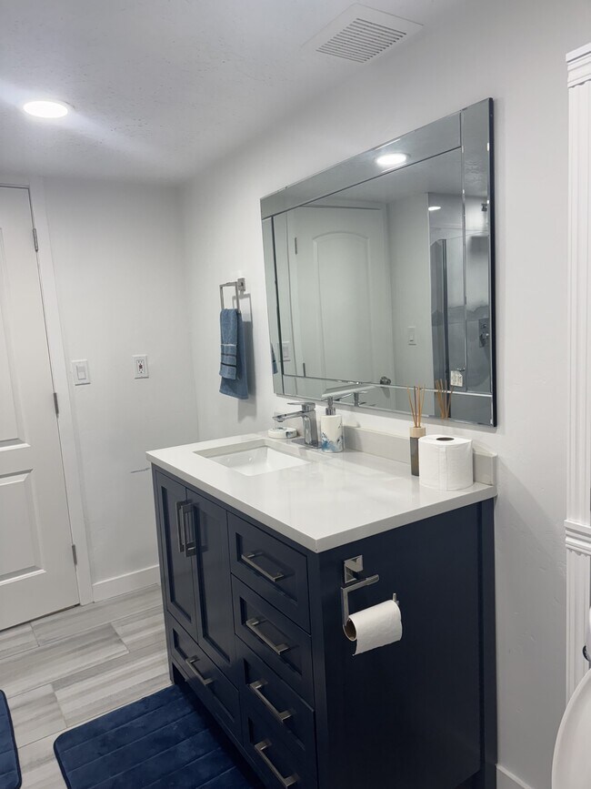 Building Photo - 11502 S Hollybrook Loop