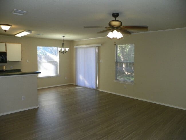 Building Photo - Welcome to this charming Centex home locat...